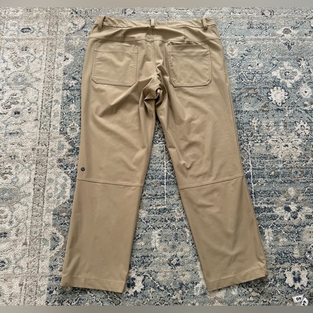 Lululemon mens on the move pants - Picture 3 of 5